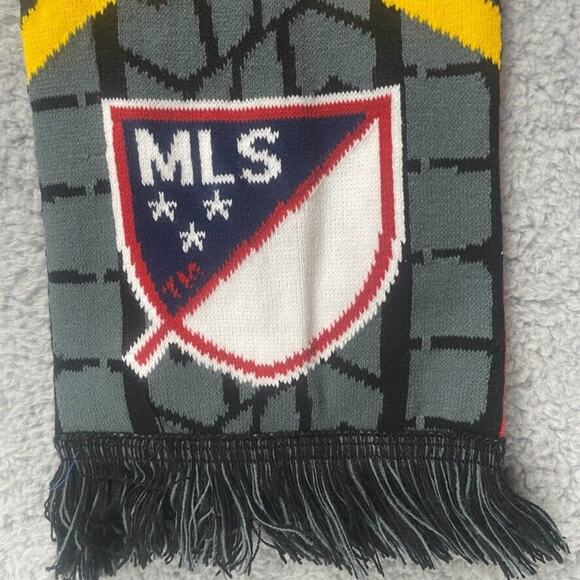 Continental MLS Soccer New York Red Bulls 48" Inch Red Black 100% Acrylic Scarf - Picture 13 of 13